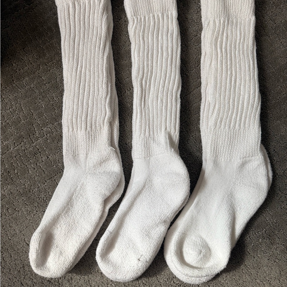 Hooters Waitress Socks -- White XL Slouch Scrunch Socks
